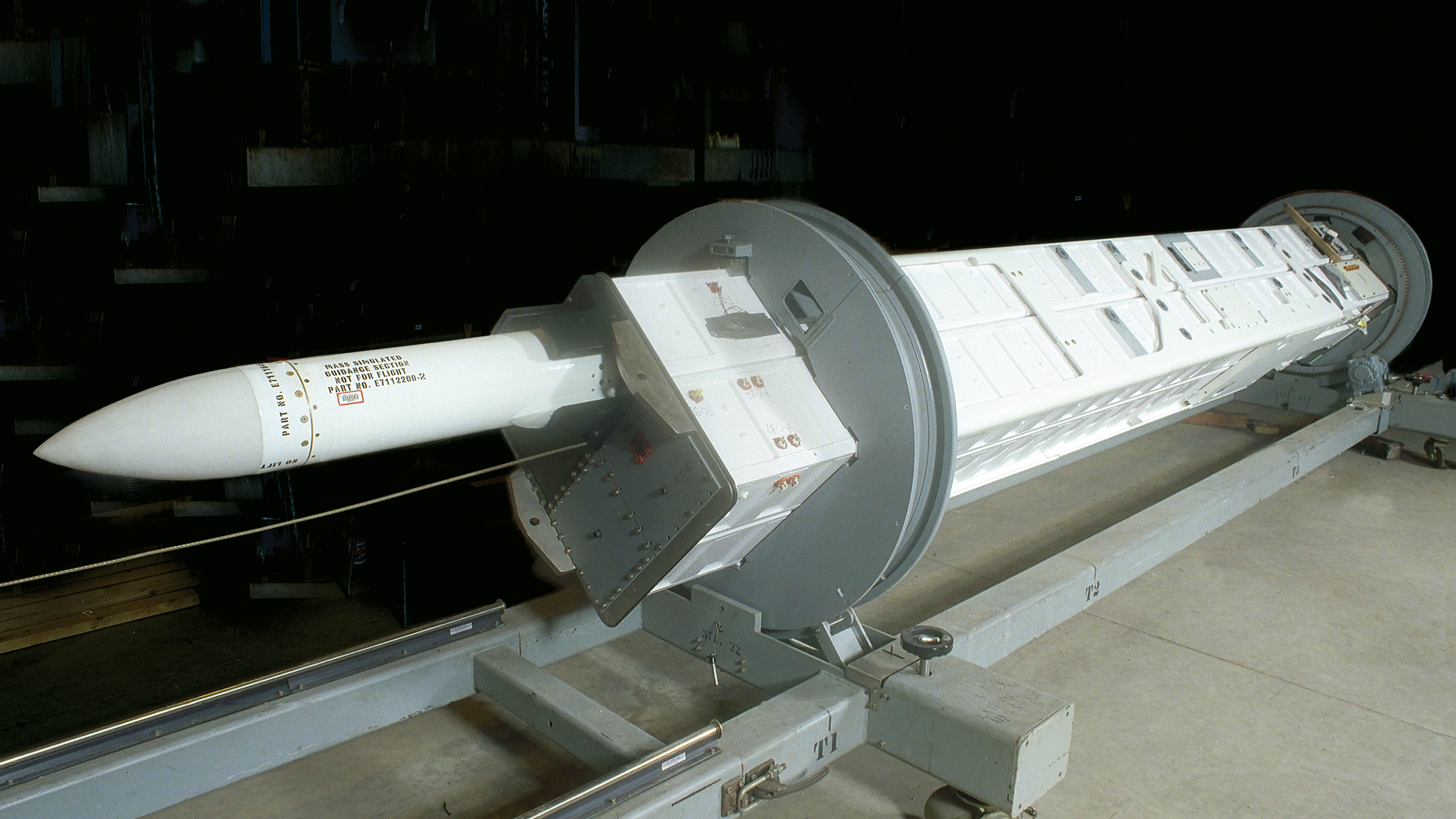 Mk 25 Quad-Pack Canister and Evolved Sea Sparrow Missile for the Mk 41 Vertical Launching System (VLS) Mk 41