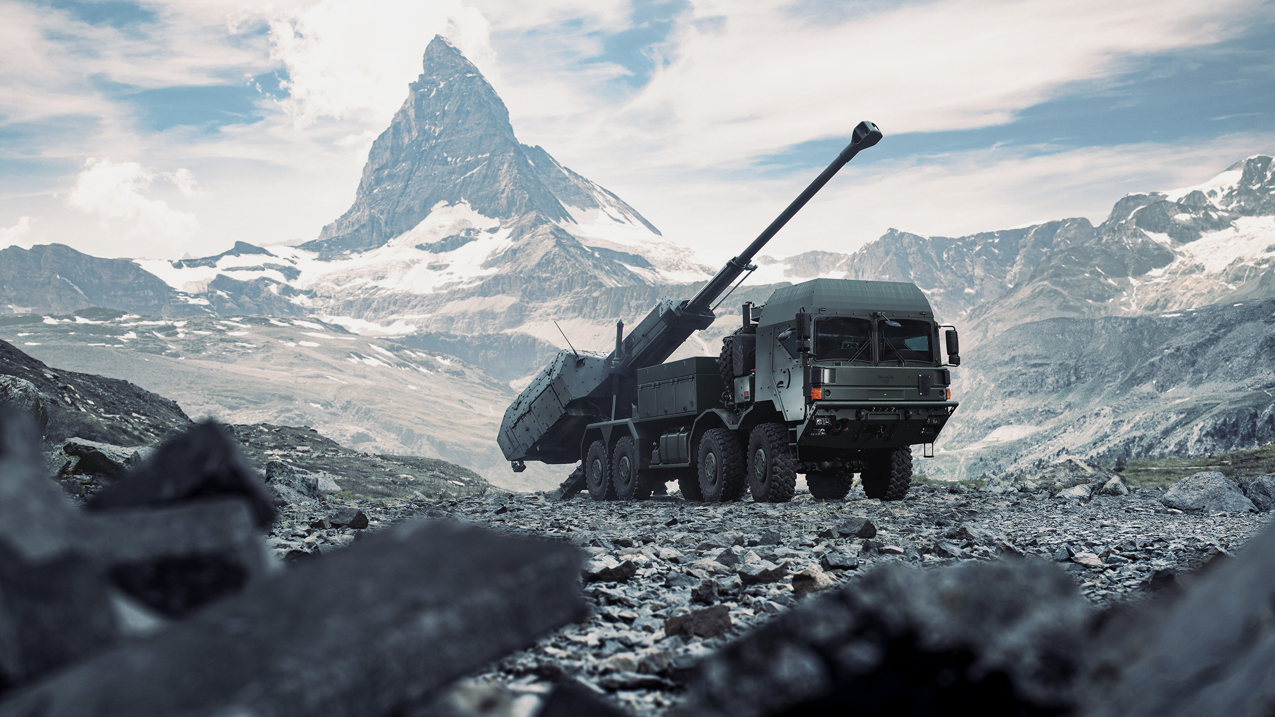 ARCHER is the ultimate “shoot and scoot” howitzer and is capable operating in challenging terrains.