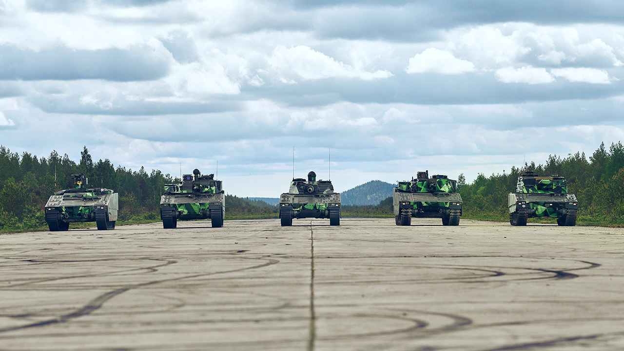 5 CV90 variants lined up in a row