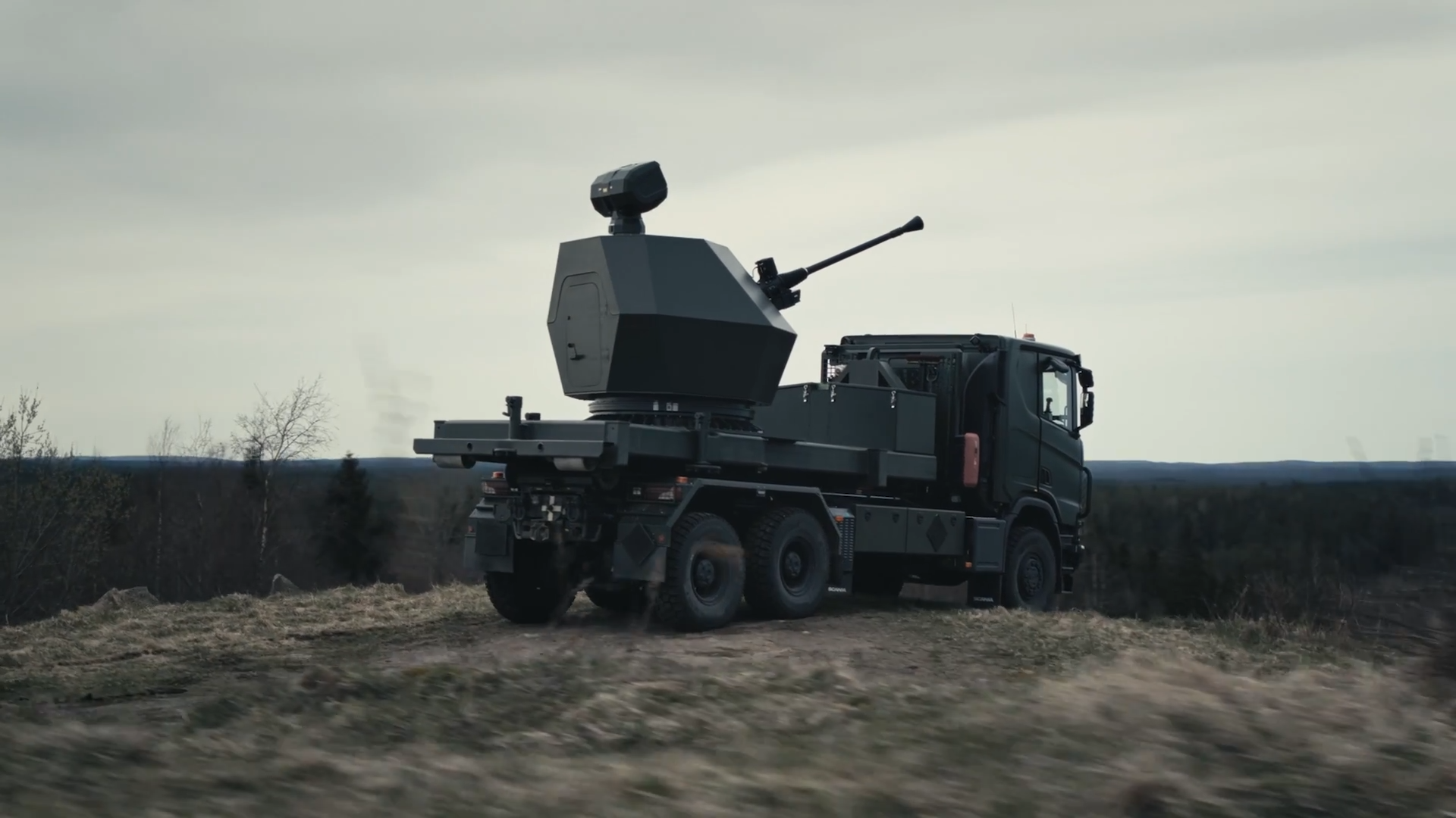 TRIDON Mk2 parked on a hill