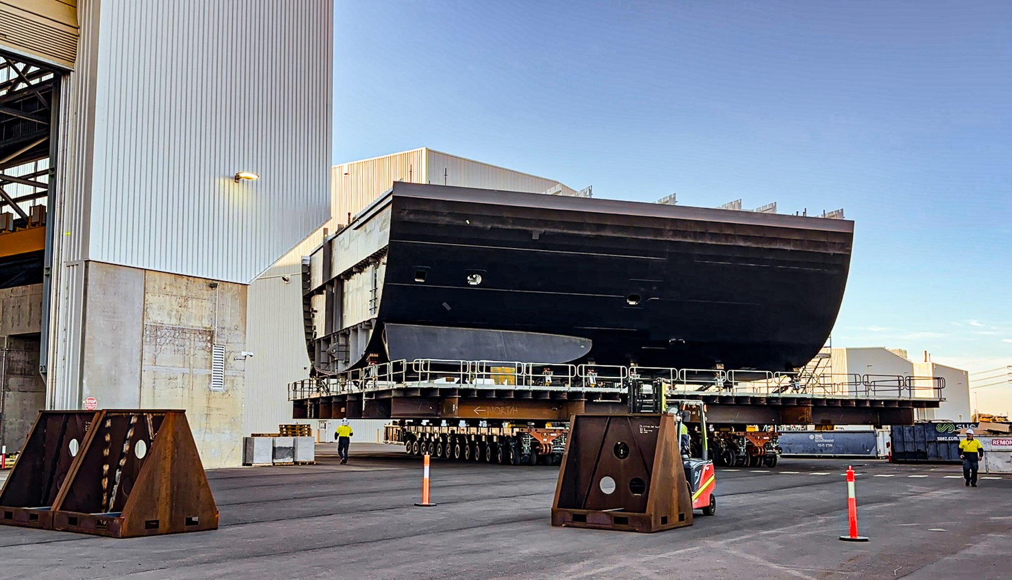 Hunter class frigate Block4 on the move in the yard.