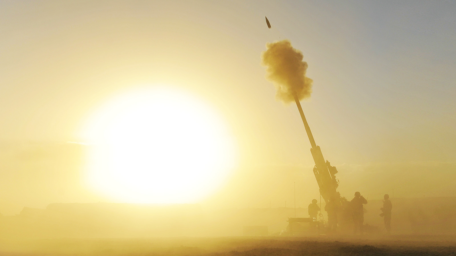 155mm Howitzer fired by U.S. Army soldiers safely and precisely in an unpredictable battle zone, enabled by the small-form, power-efficient, anti-jam Nav Fire GPS receiver. 