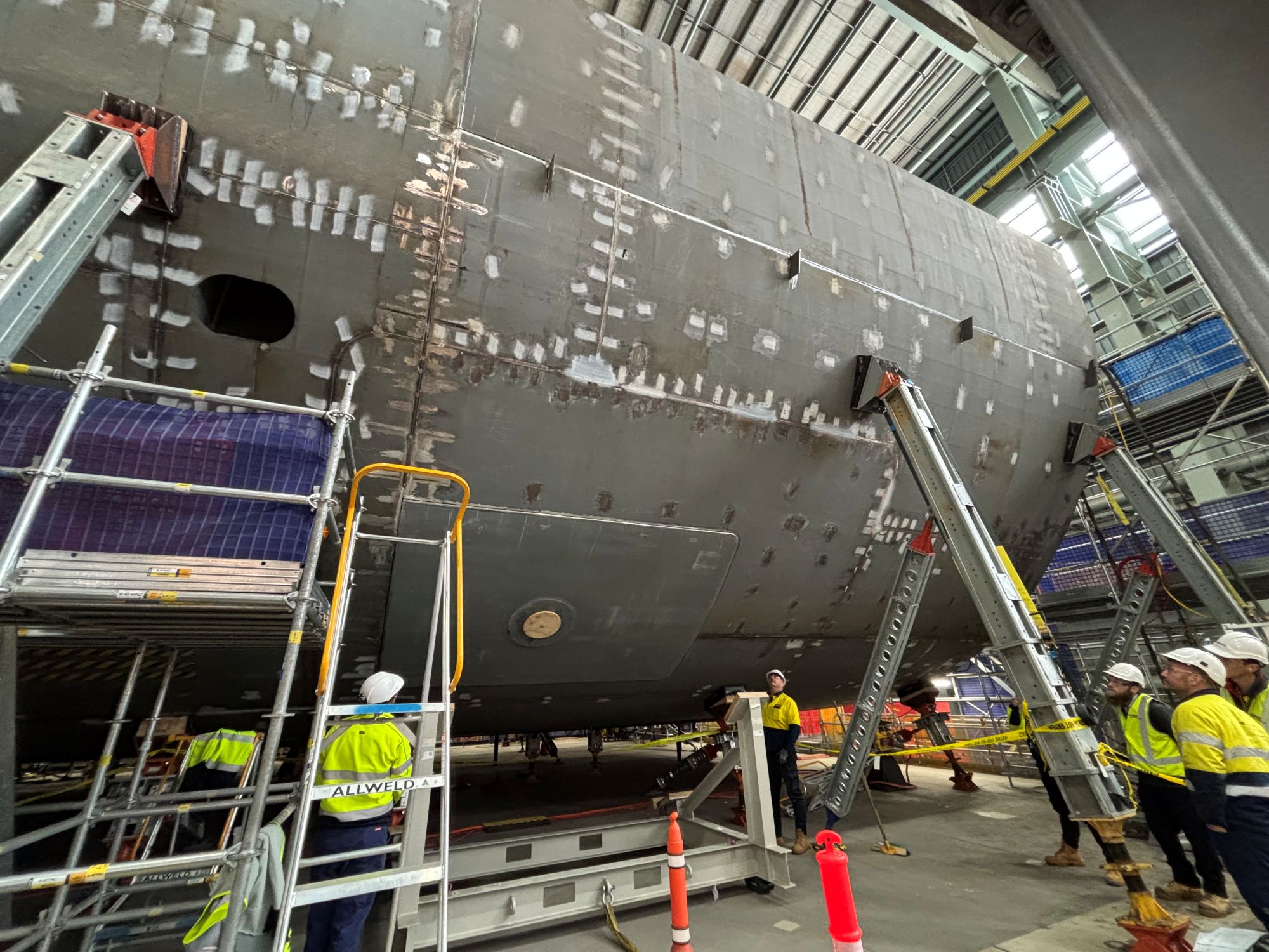 HCFP Fin stabiliser installed as first Category A major equipment on Ship 1
